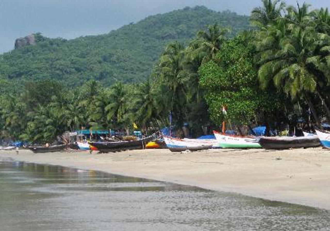 Over The Moon Beach Resorts Palolem Eksteriør billede
